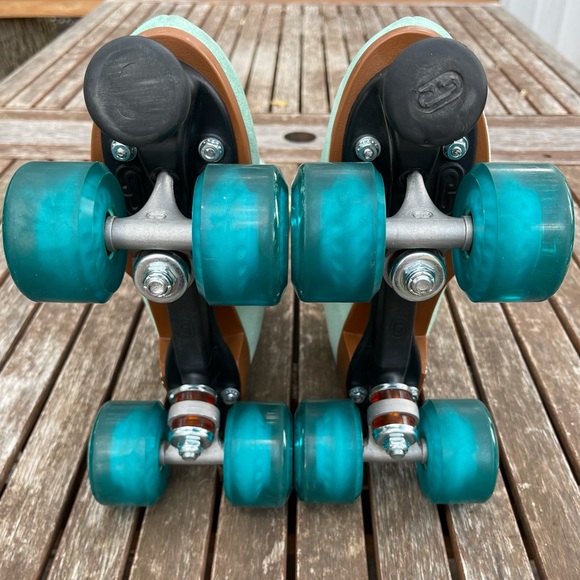 Moxi Lolly Floss Roller Skates Size 8 - Picture 9 of 15